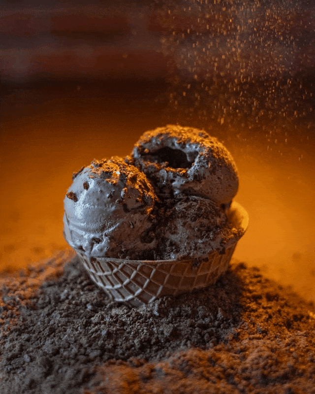 In this example, we convert a high-quality, non-transparent WebP image of chocolate ice cream into a standard, non-transparent GIF. While the original WebP supports a full spectrum of colors (16.7 million), the resulting GIF is limited to a maximum palette of 256 colors. However, the difference is barely noticeable due to the optimal color conversion algorithm that we use. (Source: Pexels.)